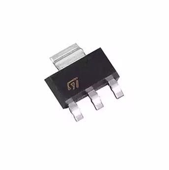 LDL1117S18R Линейный регулятор напряжения IC положительный фиксированный 1 выход 1.2A SOT-223